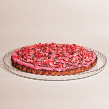 Lade das Bild in den Galerie-Viewer, Himbeer Pastinaken Tarte